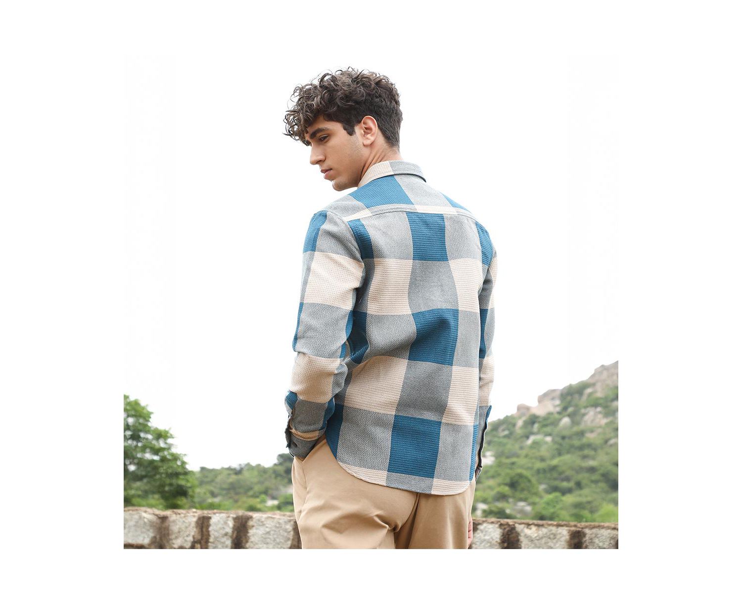 Men's Azure Blue & Off-White Buffalo-Woven Regular Shirt