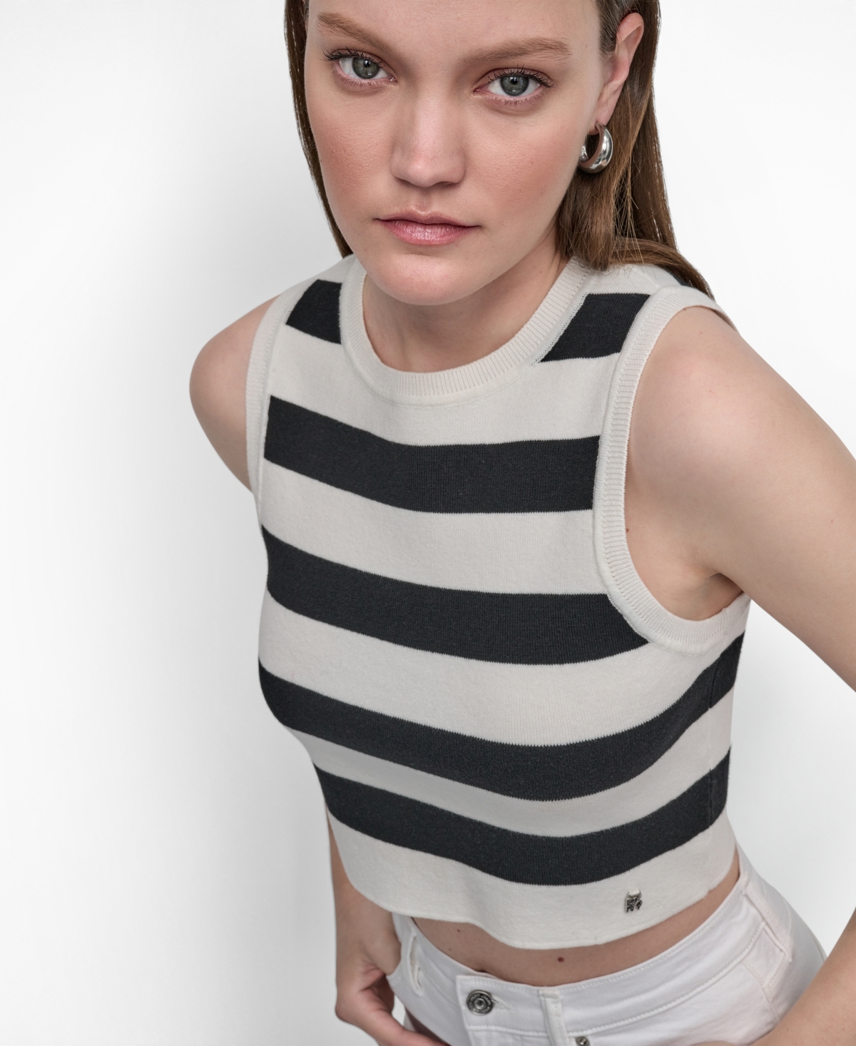 Dkny Jeans Women's Cropped Sleeveless Sweater