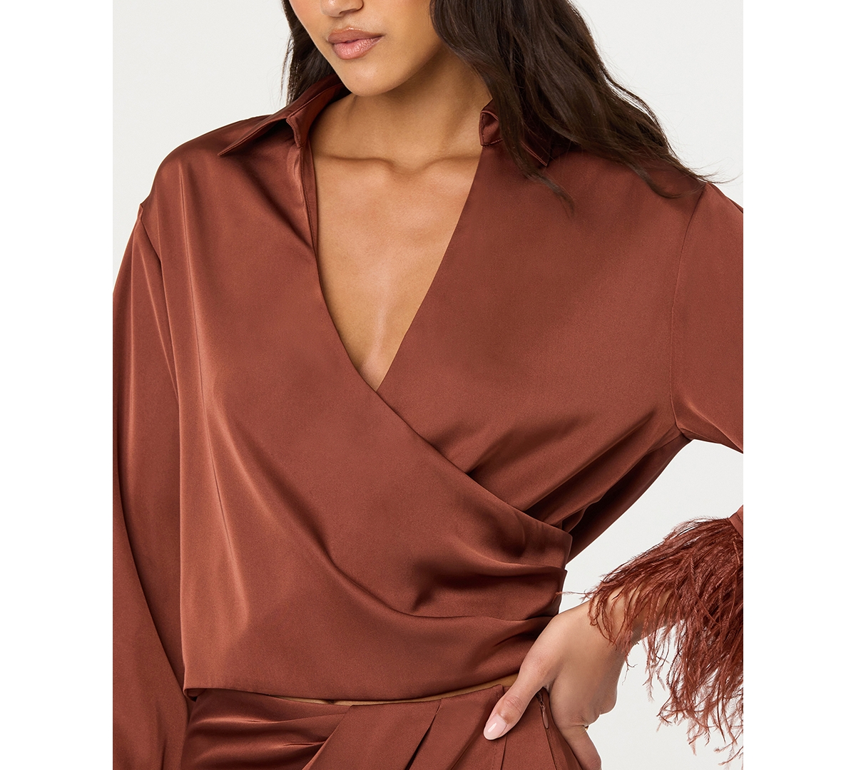 Astr the Label Women's Catrina V-Neck Top