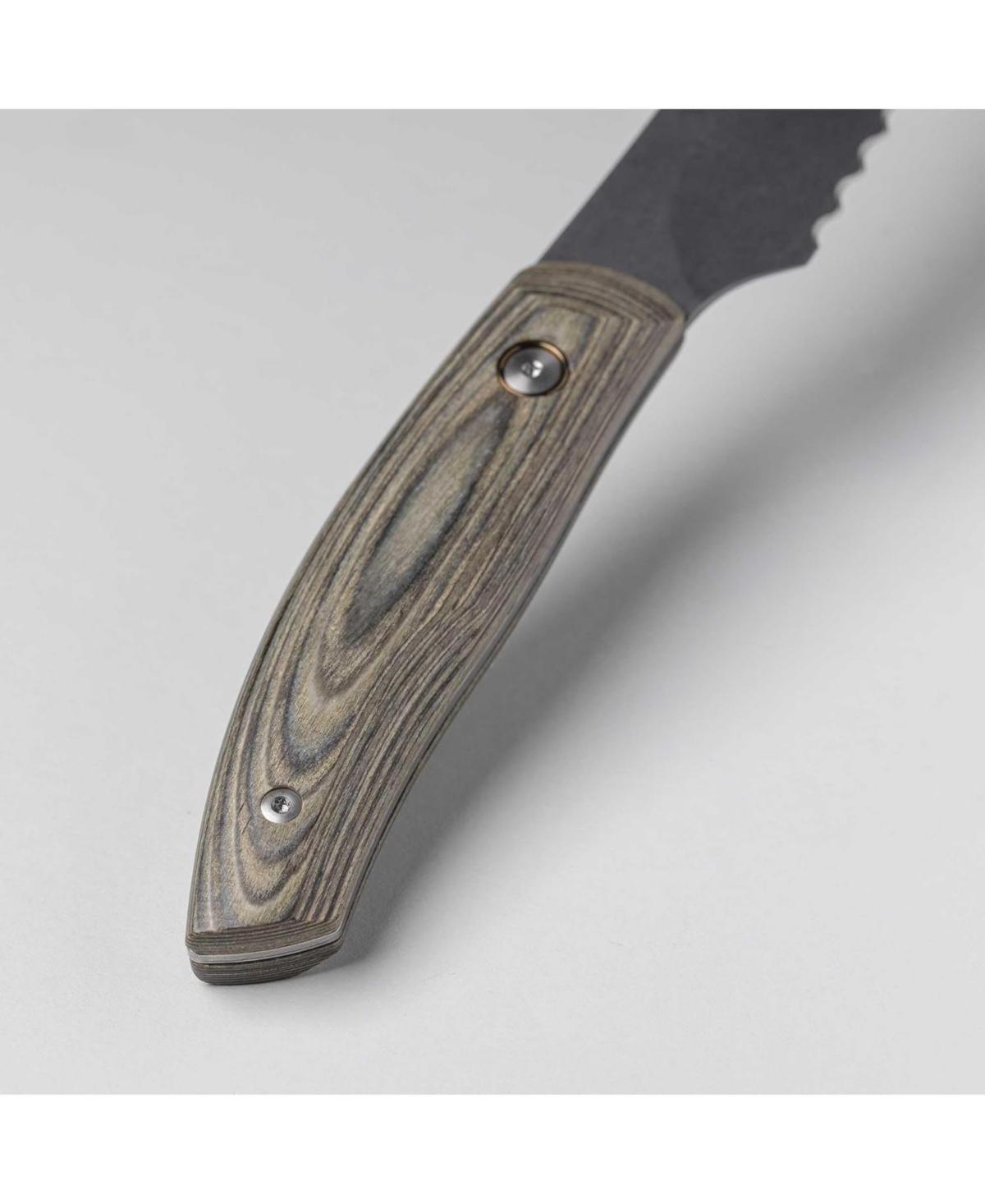 Messermeister Carbon Scalloped Slicer / 9"