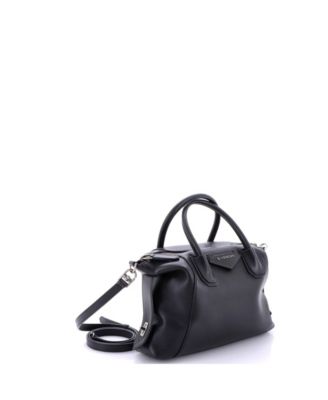 Small Antigona Soft Bag Leather