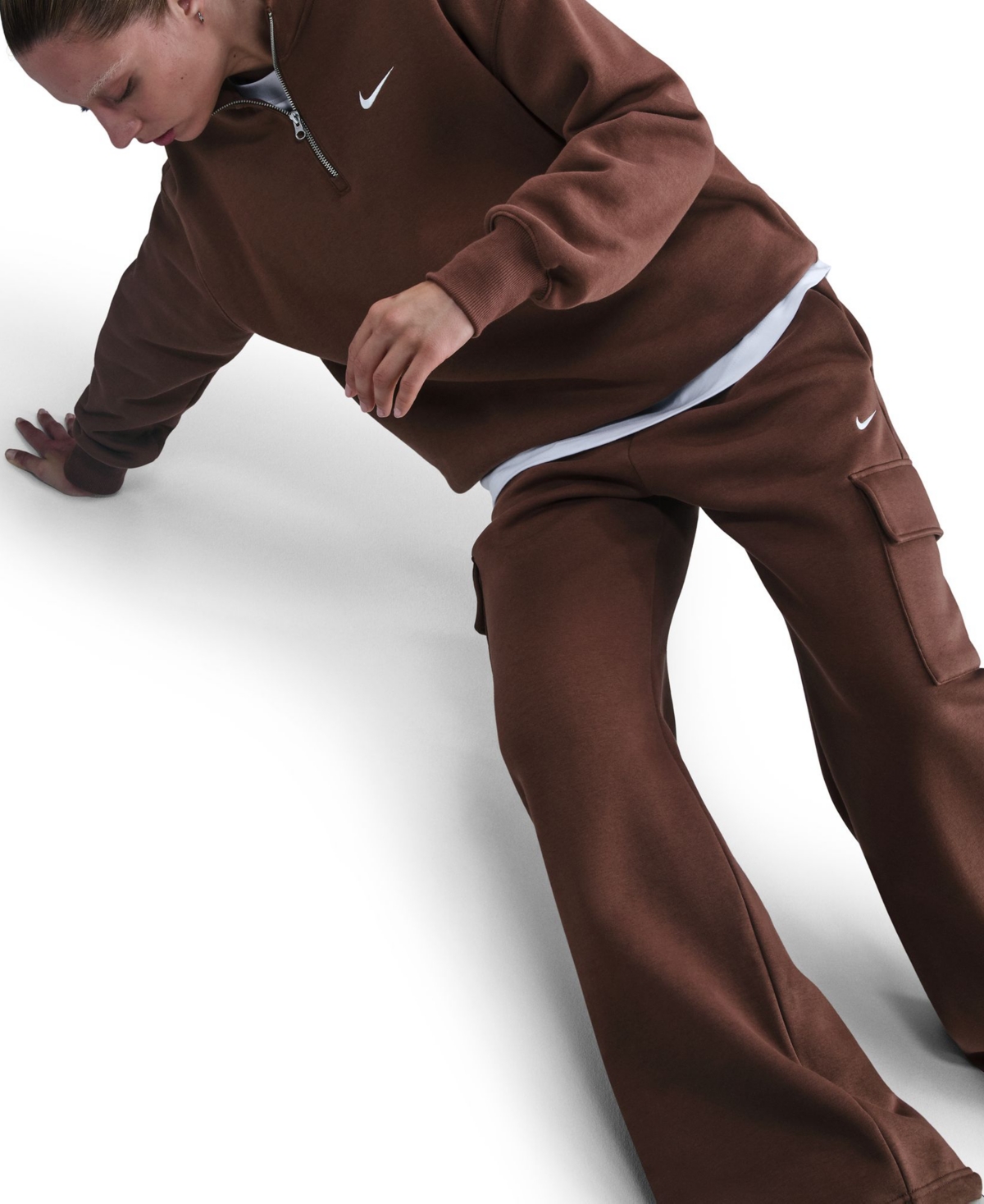 Nike Women's Phoenix Fleece Cargo Sweatpants In Brown