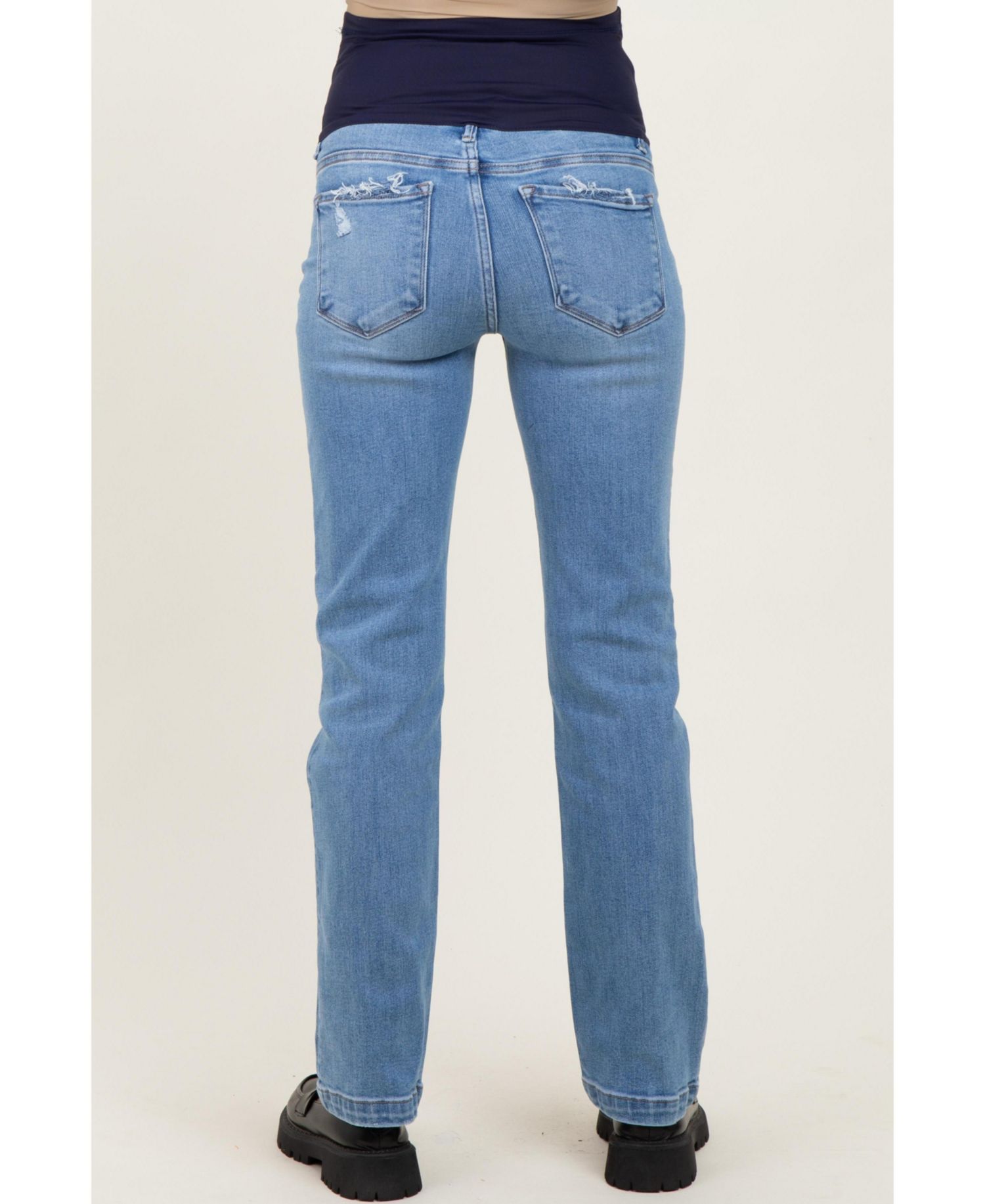 Women's Medium Mid Rise Straight Jeans