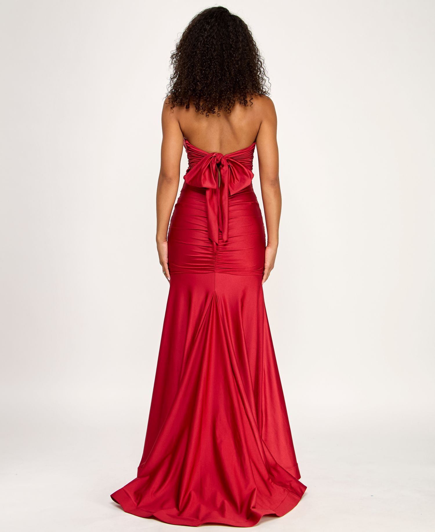 Juniors' Ruched Tie-Back Halter Gown