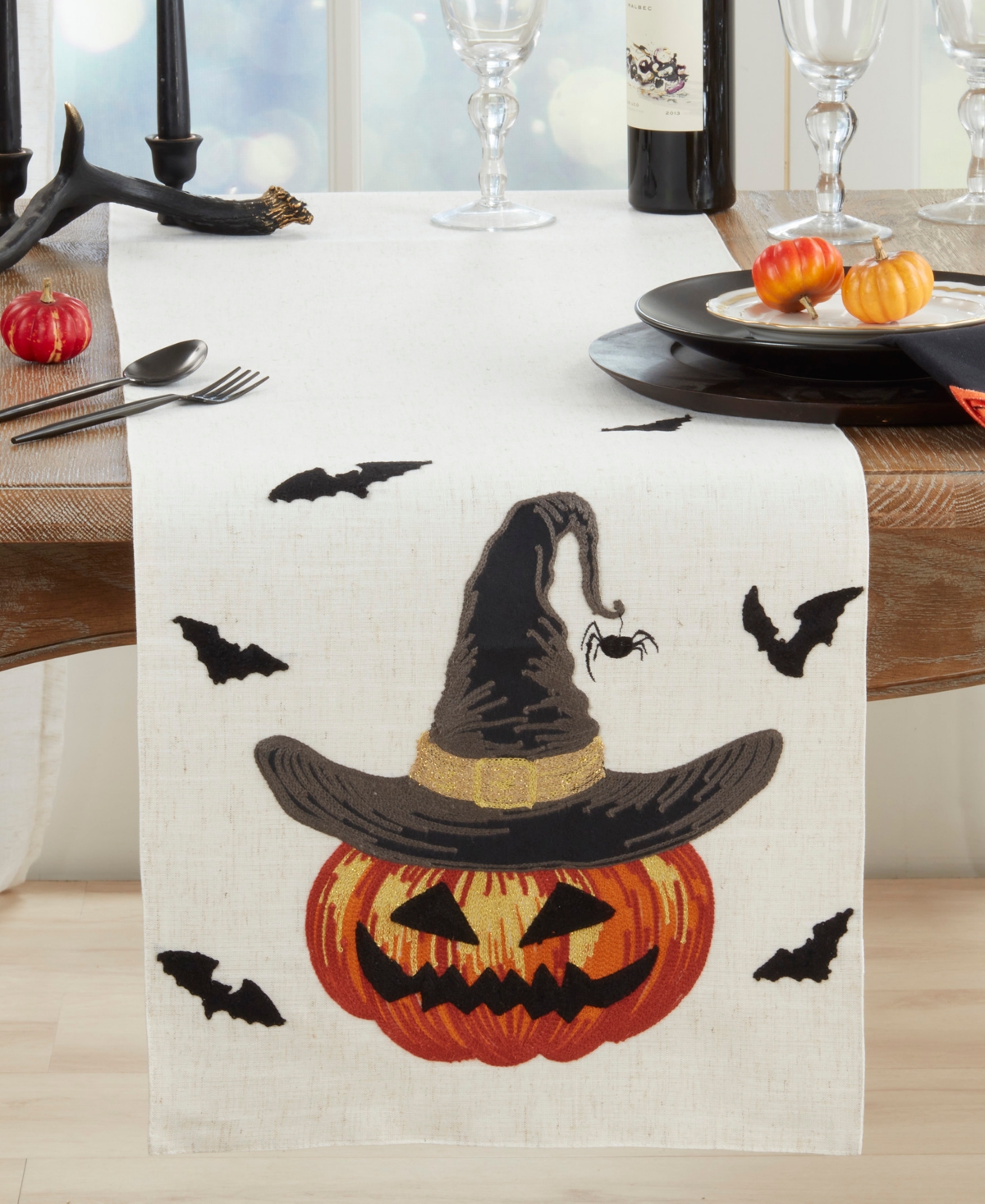 Saro Lifestyle Linen Blend Pumpkin Table Runner, 16" x 70"