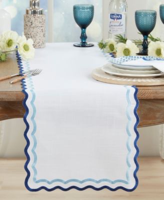 Scalloped Border Table Runner, 16" x 72"