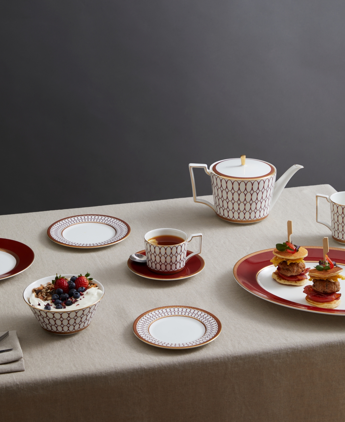 Wedgwood Renaissance Red Appetizer Plate