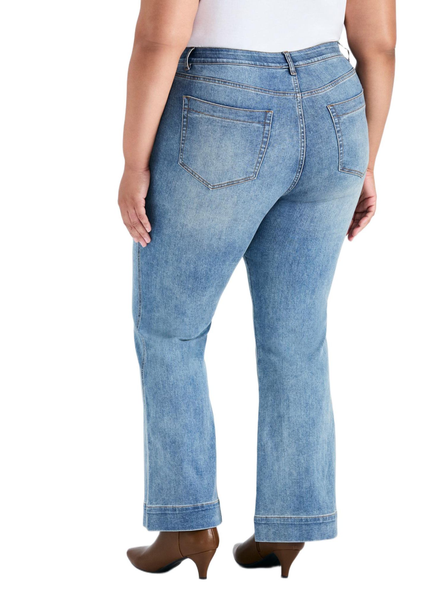 Women's Plus Size Emmy Flared Jean