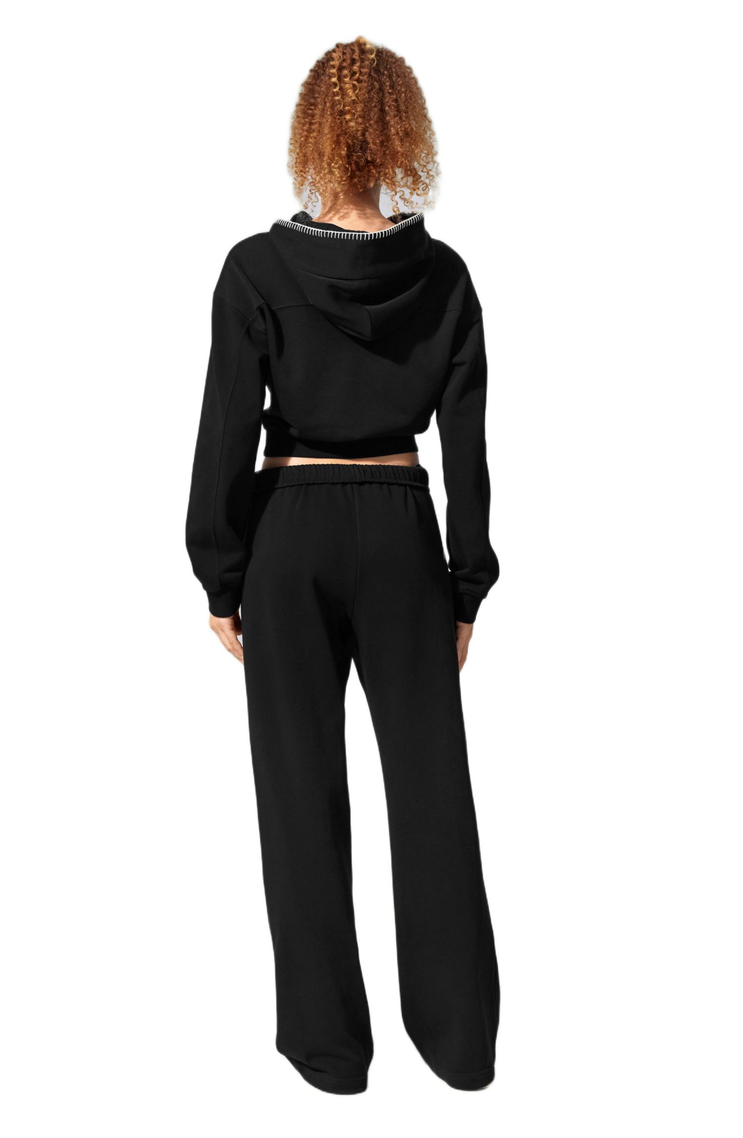 Cropped Fit Seamflow Poise Pullover Hoddie