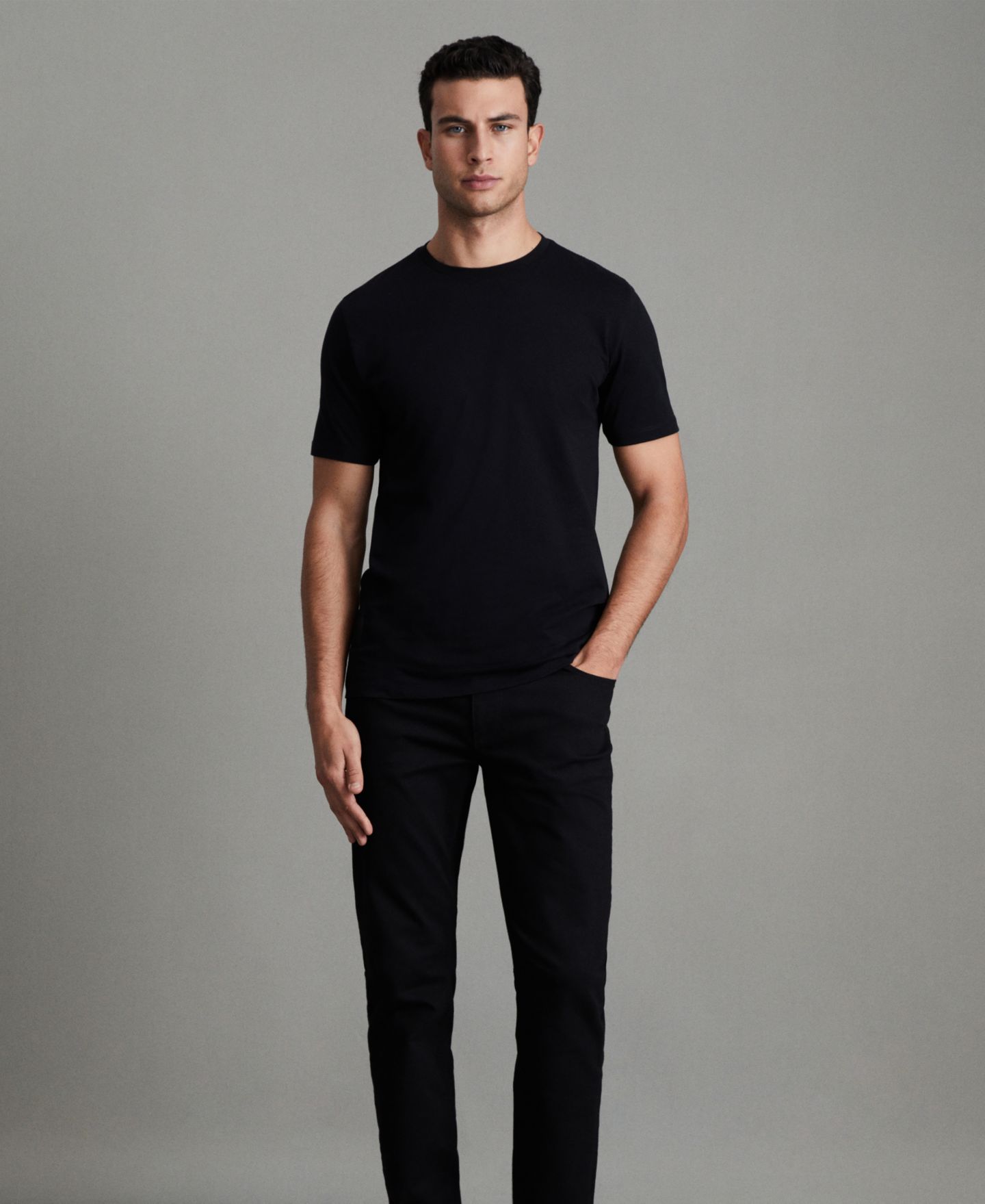 Мужская футболка REISS Bless Cotton-Blend Tailored-Fit, цвет: Чёрный — фото 2
