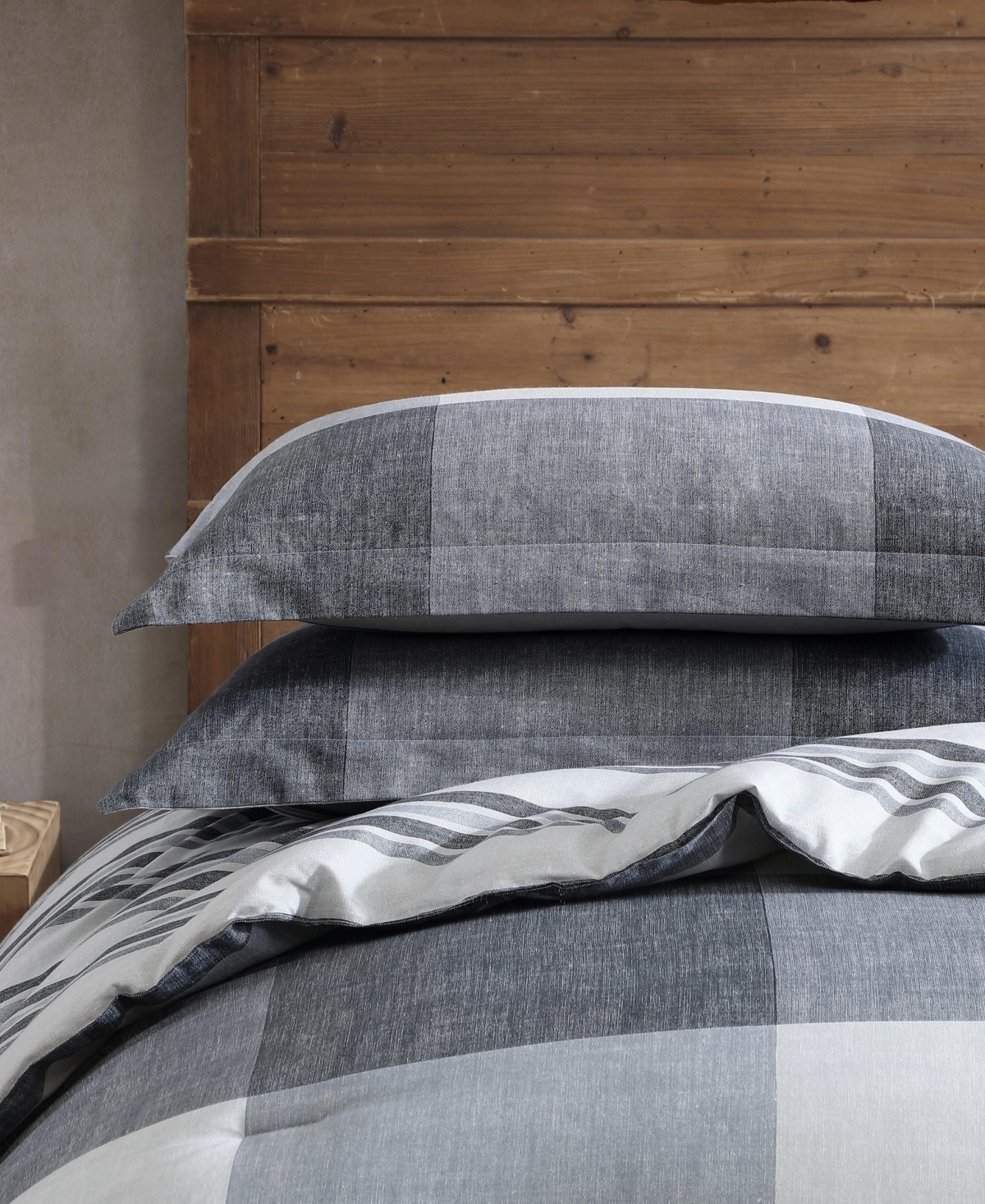 Eddie Bauer Oversized Plaid Reversible 7-Pc. Comforter Set