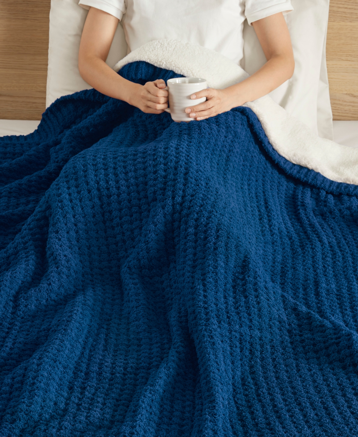Madison Park Rowan Waffle Knit Chenille Throw, 50" x 60"