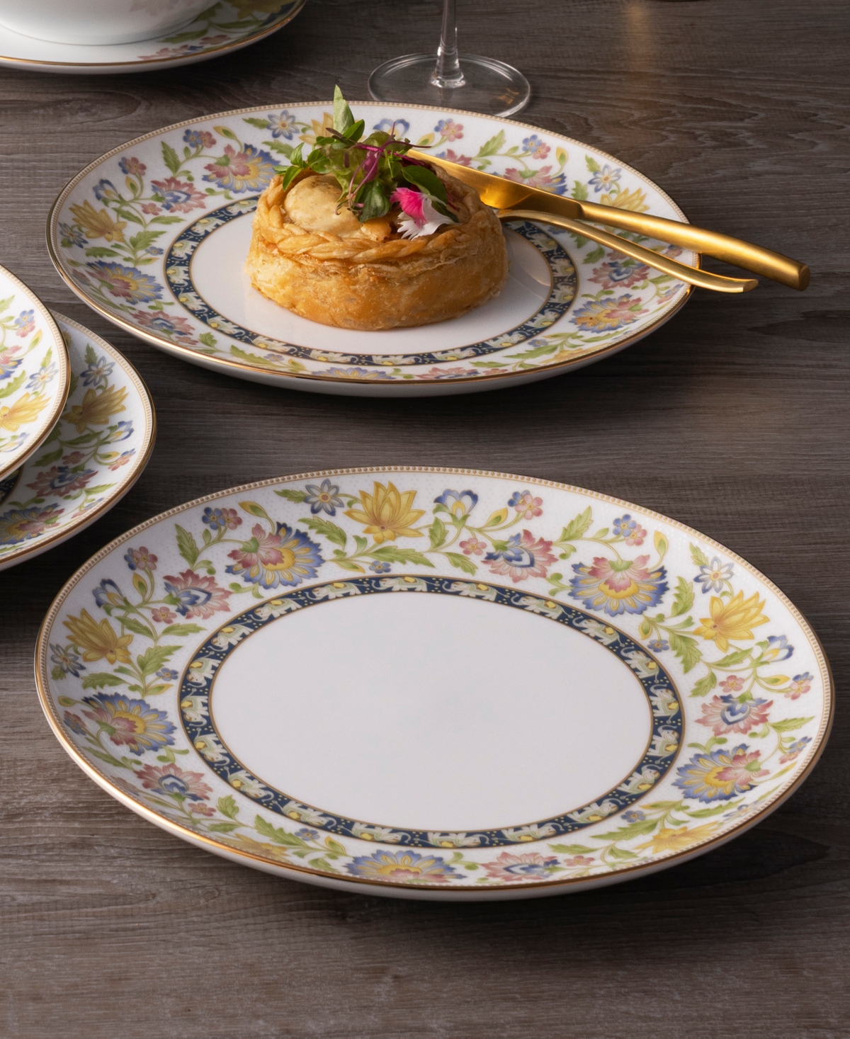 Noritake Tusker Garden Dinner Plates, Set of 4