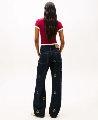 Women's Slim Badge T-Shirt