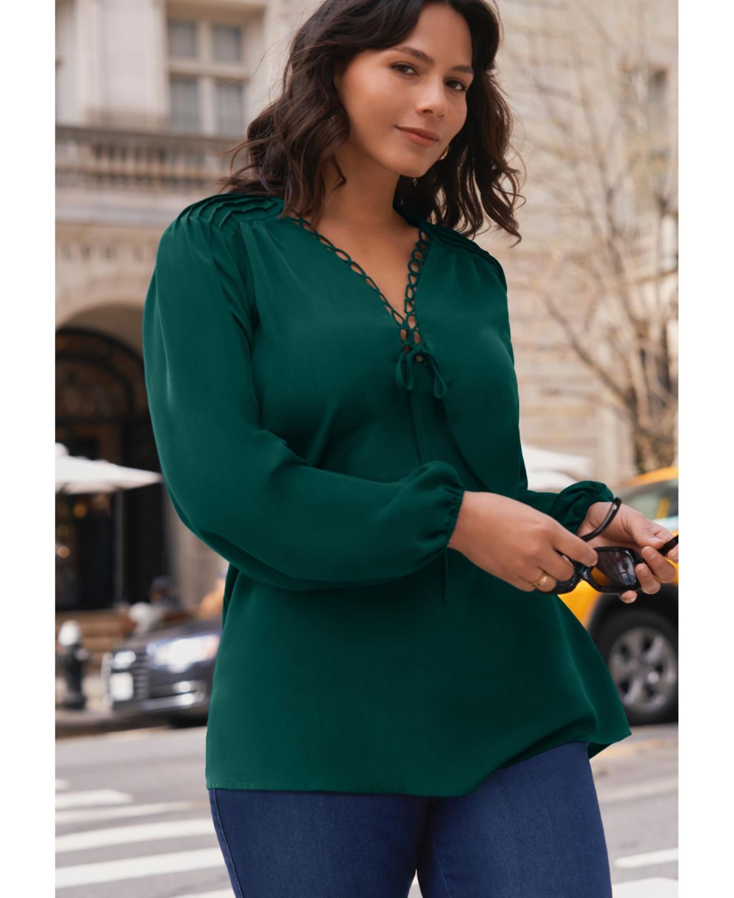 Женская блузка Avenue Plus Size Scallop Trim Peasant, цвет: Изумрудный зелёный — фото 3