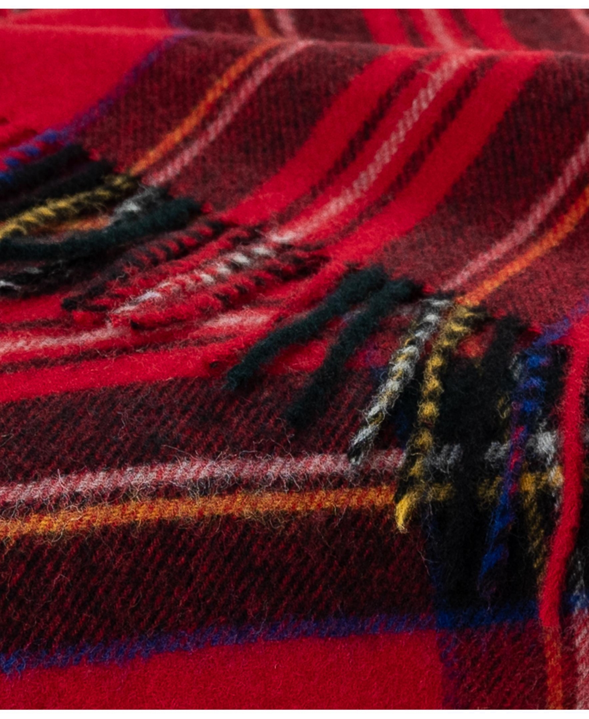 Prince Of Scots Highland Tweeds Shetland Lambswool Throw, 55 " X 72" In Red