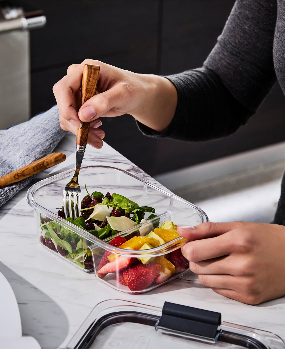 Rubbermaid Brilliance 2.85-cup Meal Prep 2-compartment Food Storage Containers, 5-pack In Transparent