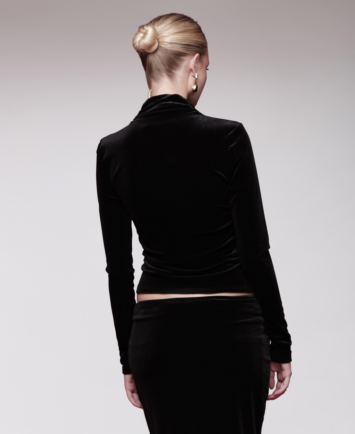 Avec Les Filles Women's Velvet Surplice Mock Neck Top In Black