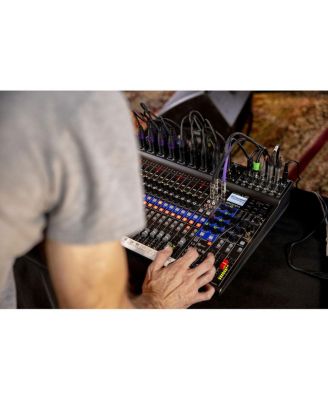 LiveTrak L-20 20-Channel Digital Mixer & Multitrack Recorder