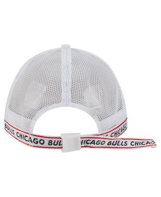 Men's White Chicago Bulls Featherweight Team Tape 9FORTY M-Crown A-Frame Adjustable Hat