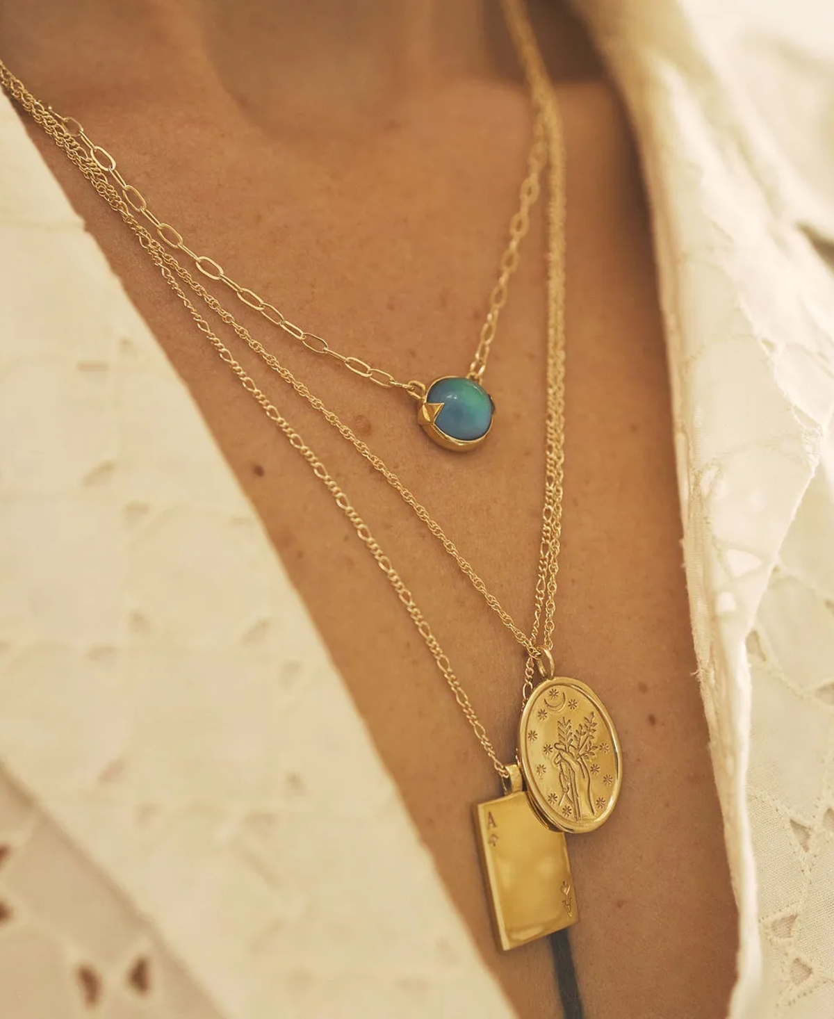 Uncommon Goods Color-Changing Mood Stone Pendant Necklace