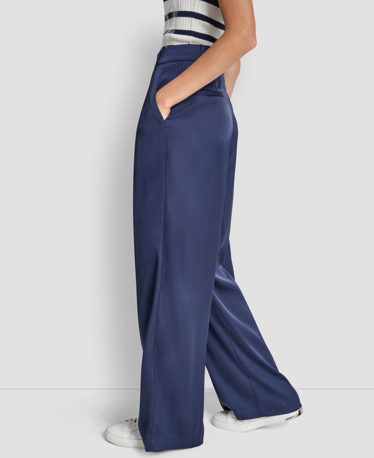 Dkny Jeans Women's High-rise Pleated Wide Leg Trousers In Blue