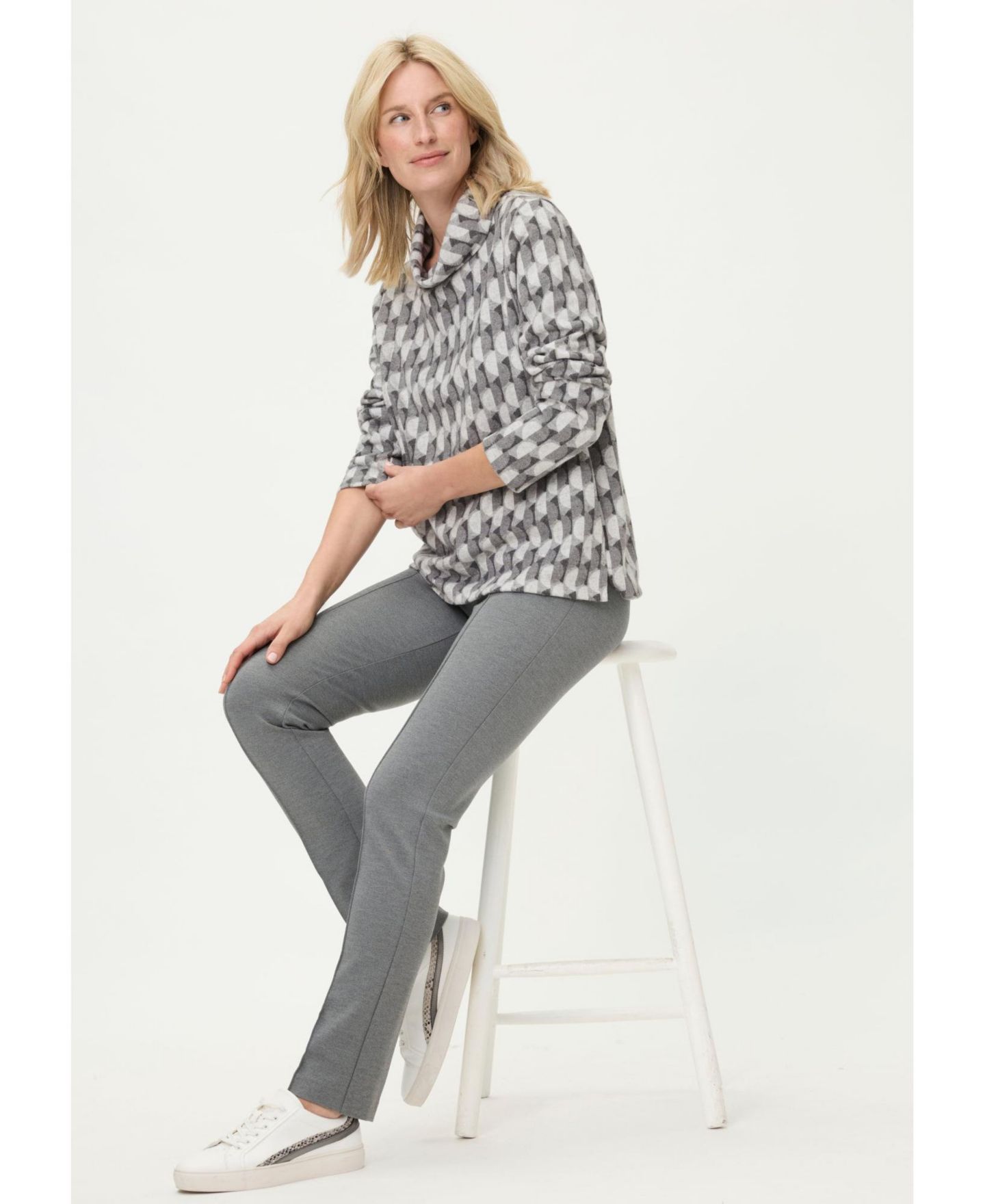 Женский топ Olsen Geo Jersey Top, цвет: Серый каменный меланжевый — фото 7