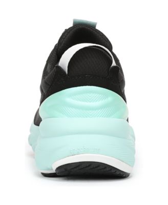 Women's Devotion Swift Round Toe Sneakers