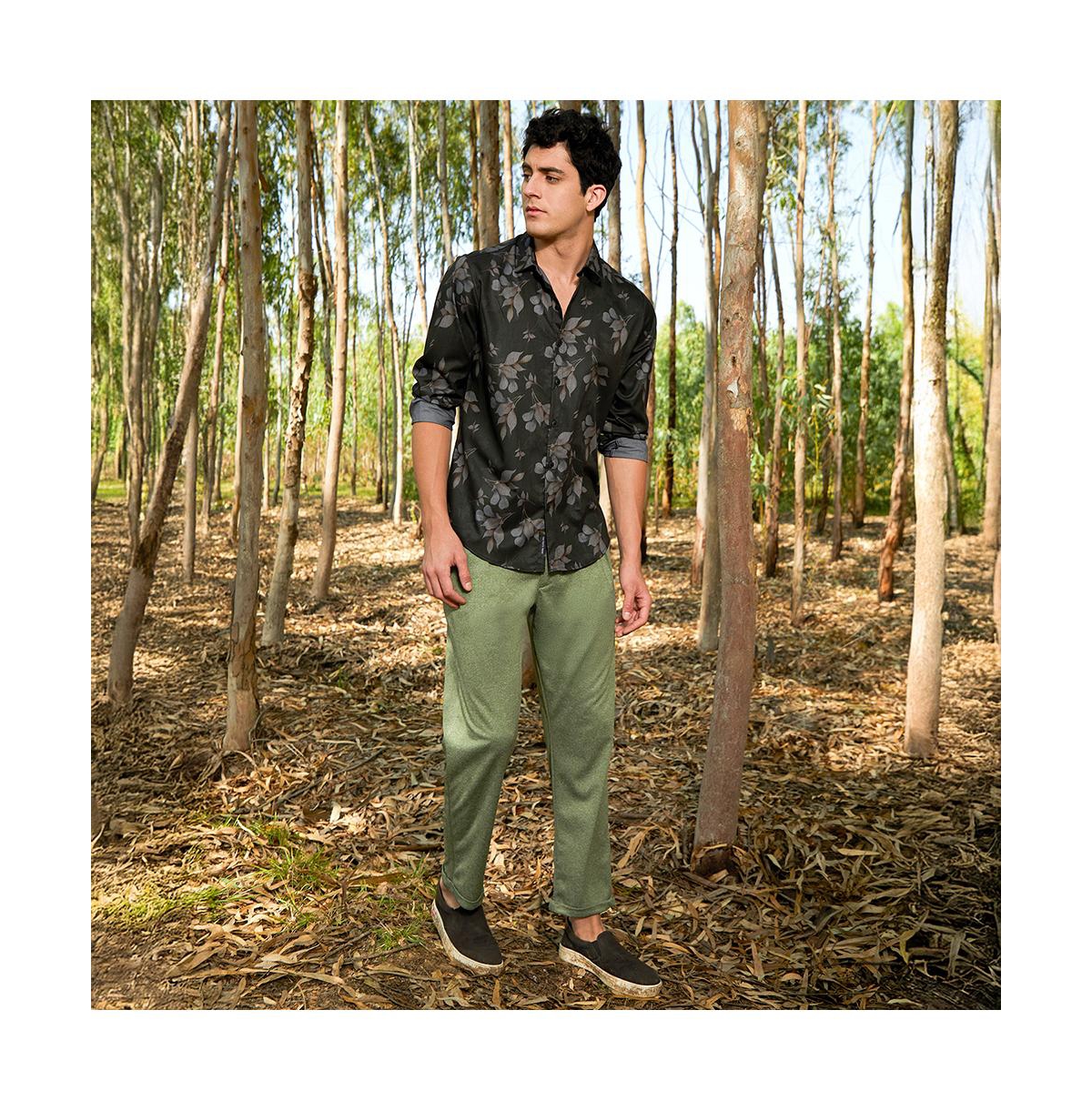 Campus Sutra Men's Charcoal Grey Stamped-Foliage Shirt
