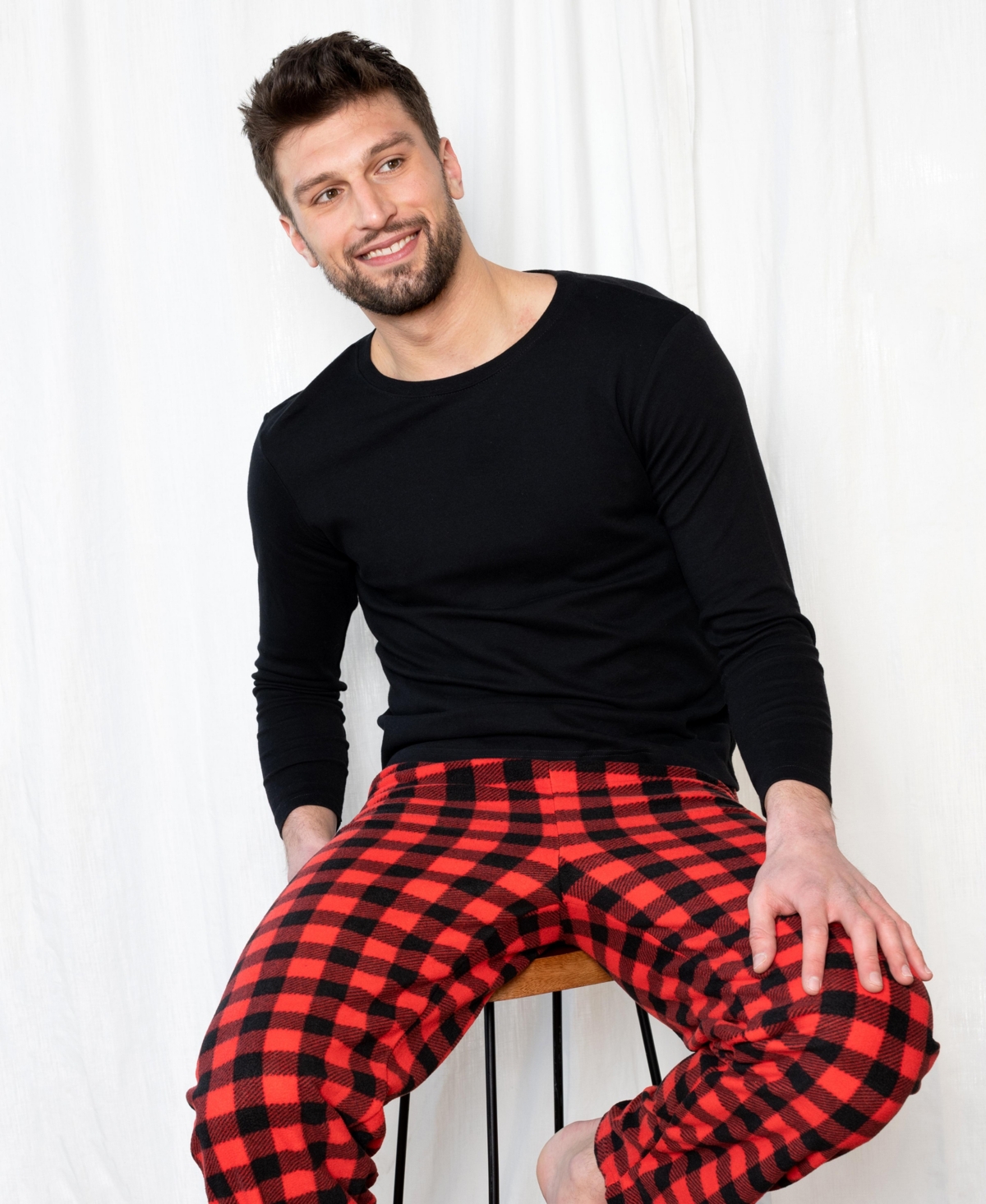 Leveret Men's Men s Cotton Top and Fleece Pants Holiday Pajamas