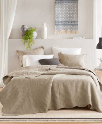 Tuscany Reversible Scalloped Edge 3-Pc. Quilt Set, Full/Queen