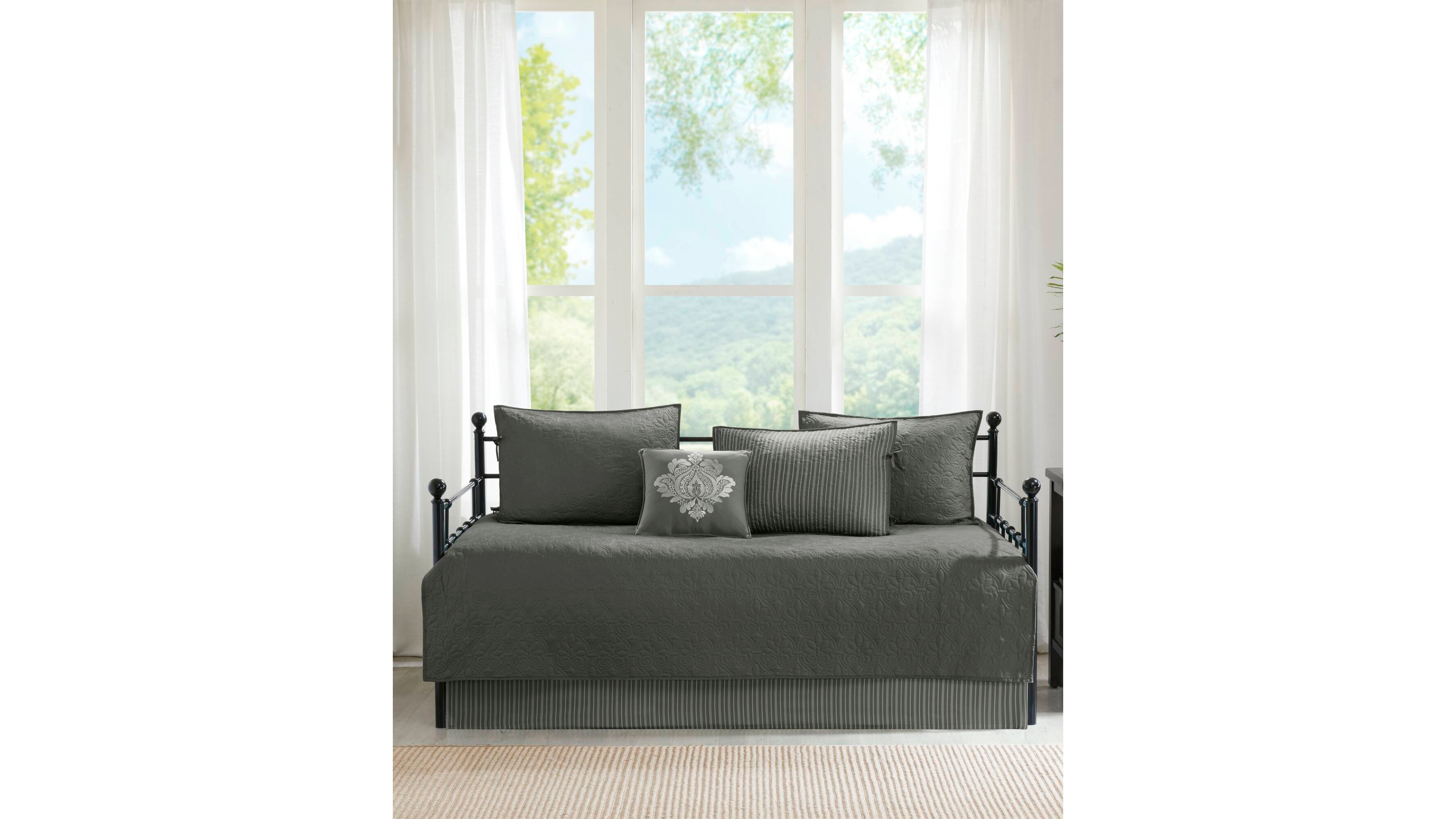 Madison Park Quebec Reversible 6-Pc. Quilt Set, Daybed