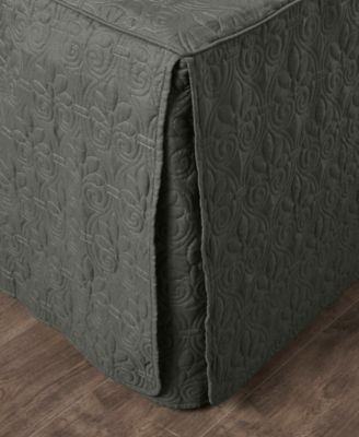 Quebec Open Corner Pleated Quilted Bedspread, Queen