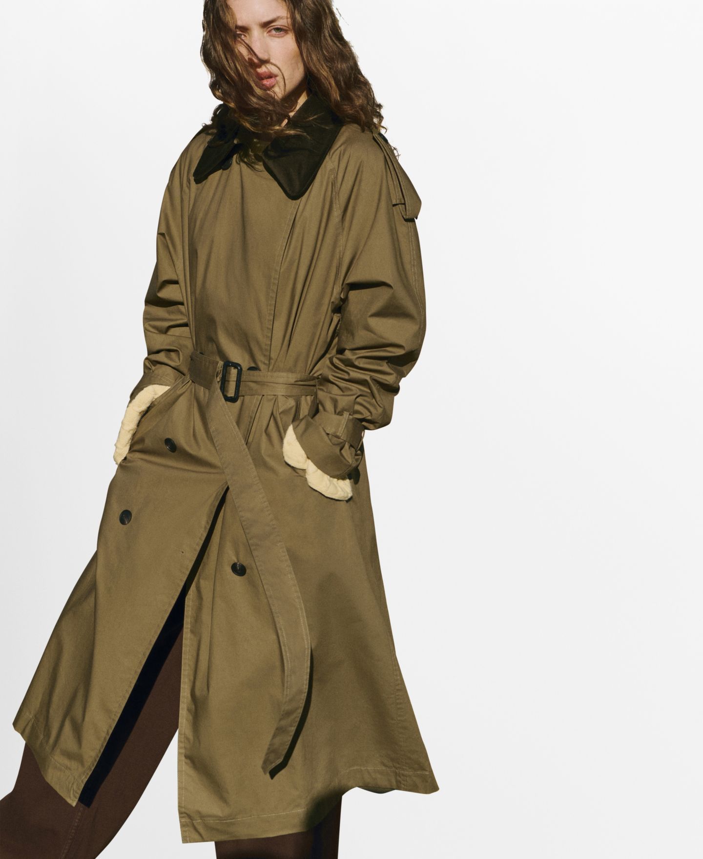 Женское пальто MANGO Corduroy Collar Double-Breasted Trench, цвет: Хаки — фото 3