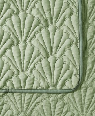 Seashell Reversible 3-Piece Quilt Set, King