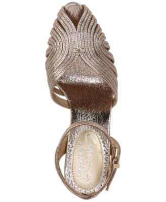 Women's Giana Peep Toe Pumps