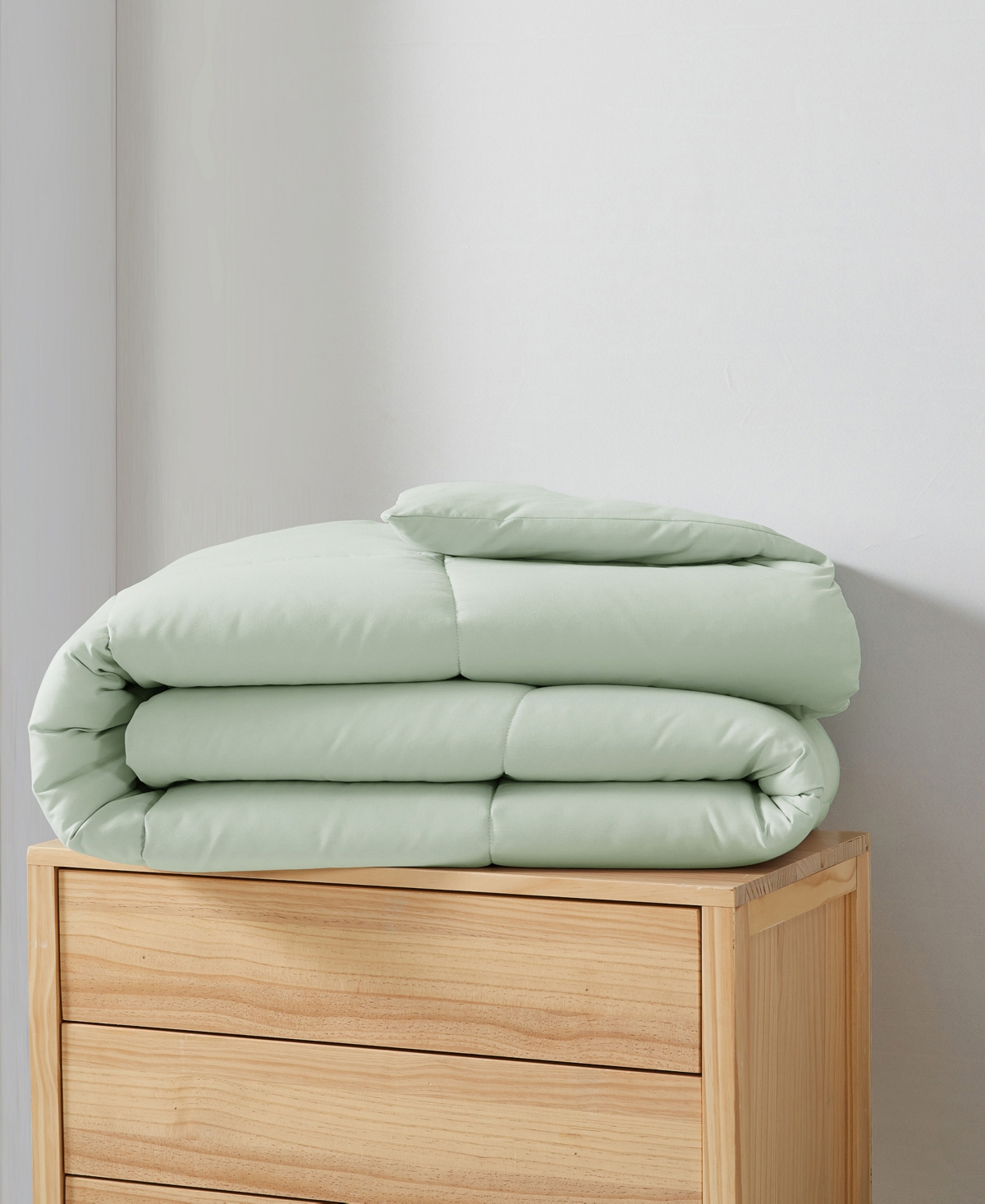 C&C California Soft Baffle Box Comforter, Full/Queen