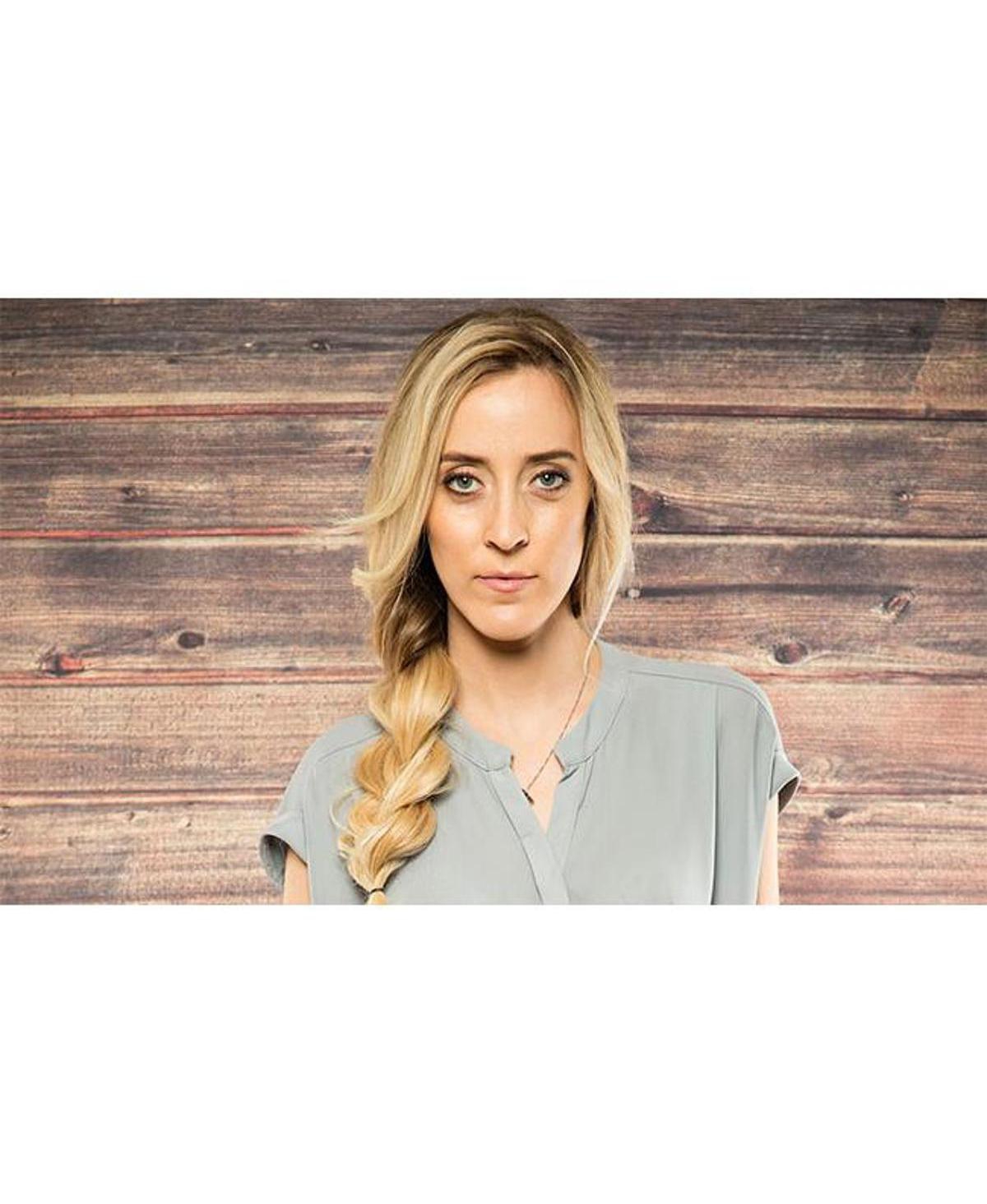 Savage Rustic Planks/Red Collapsible Backdrop, 5' W x 7' H w/ 8' Aluminum Stand