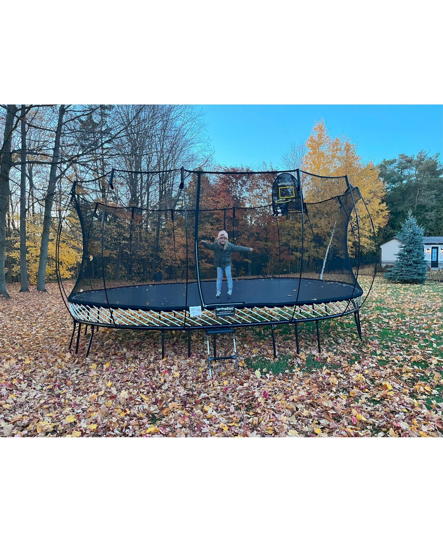 Детская игрушка Springfree Trampoline 12'x19' Jumbo Oval Springless Trampoline with Safety Enclosure Net, 1500 lbs, от 6 лет — фото 9