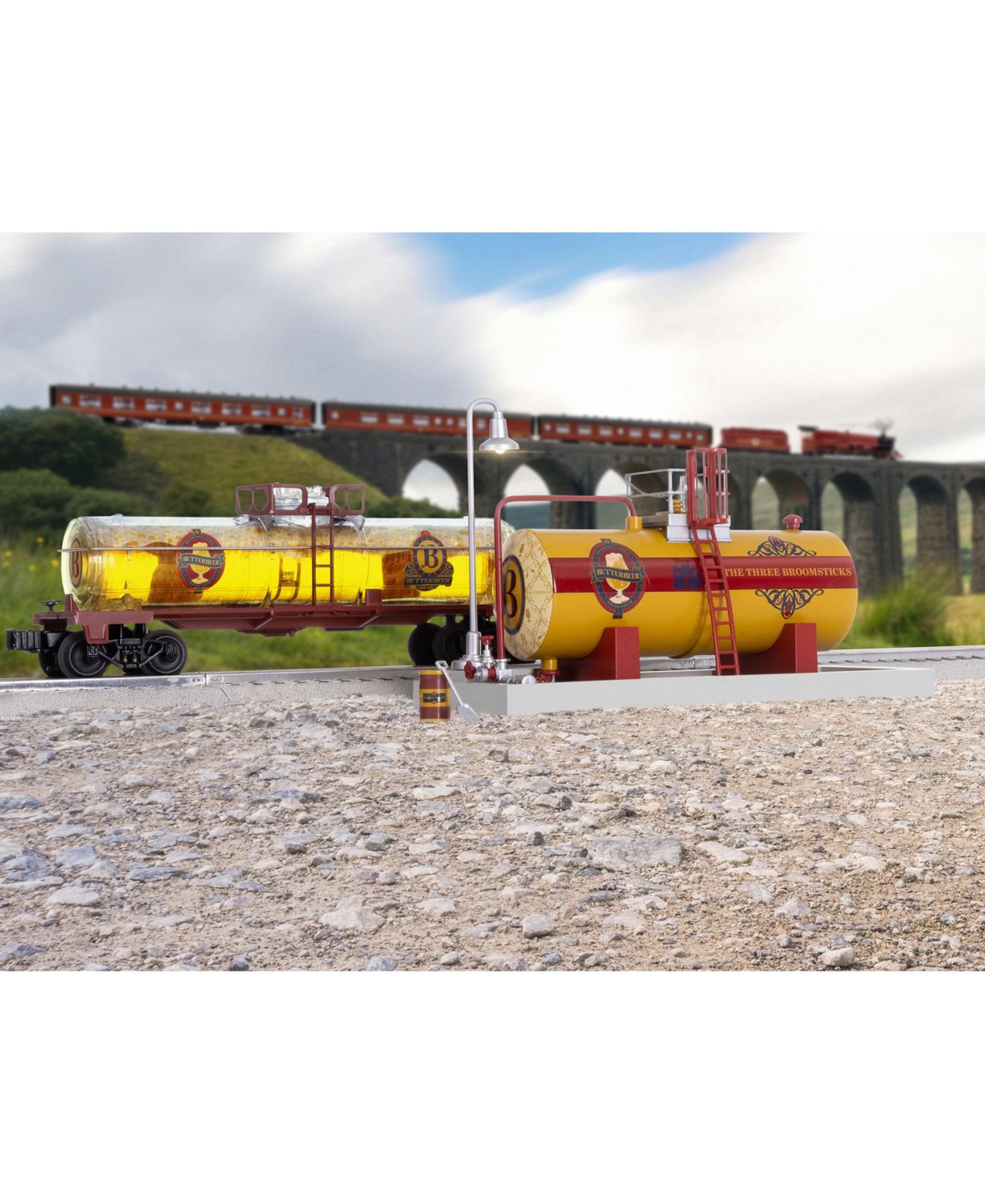Детские игрушки Lionel O Gauge Harry Potter Butterbeer Illuminated Light Model Train Tank Accessory — фото 2