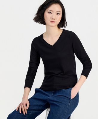 Women's Slim-Fit V-Neck Tee