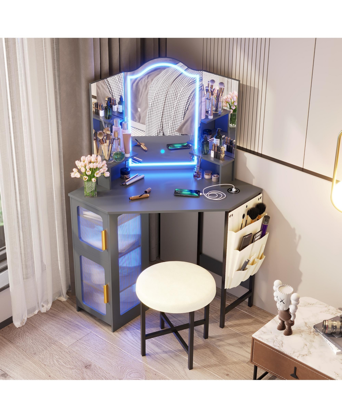 Vlsrka Vanity Makeup Desk with Mirror and Lights