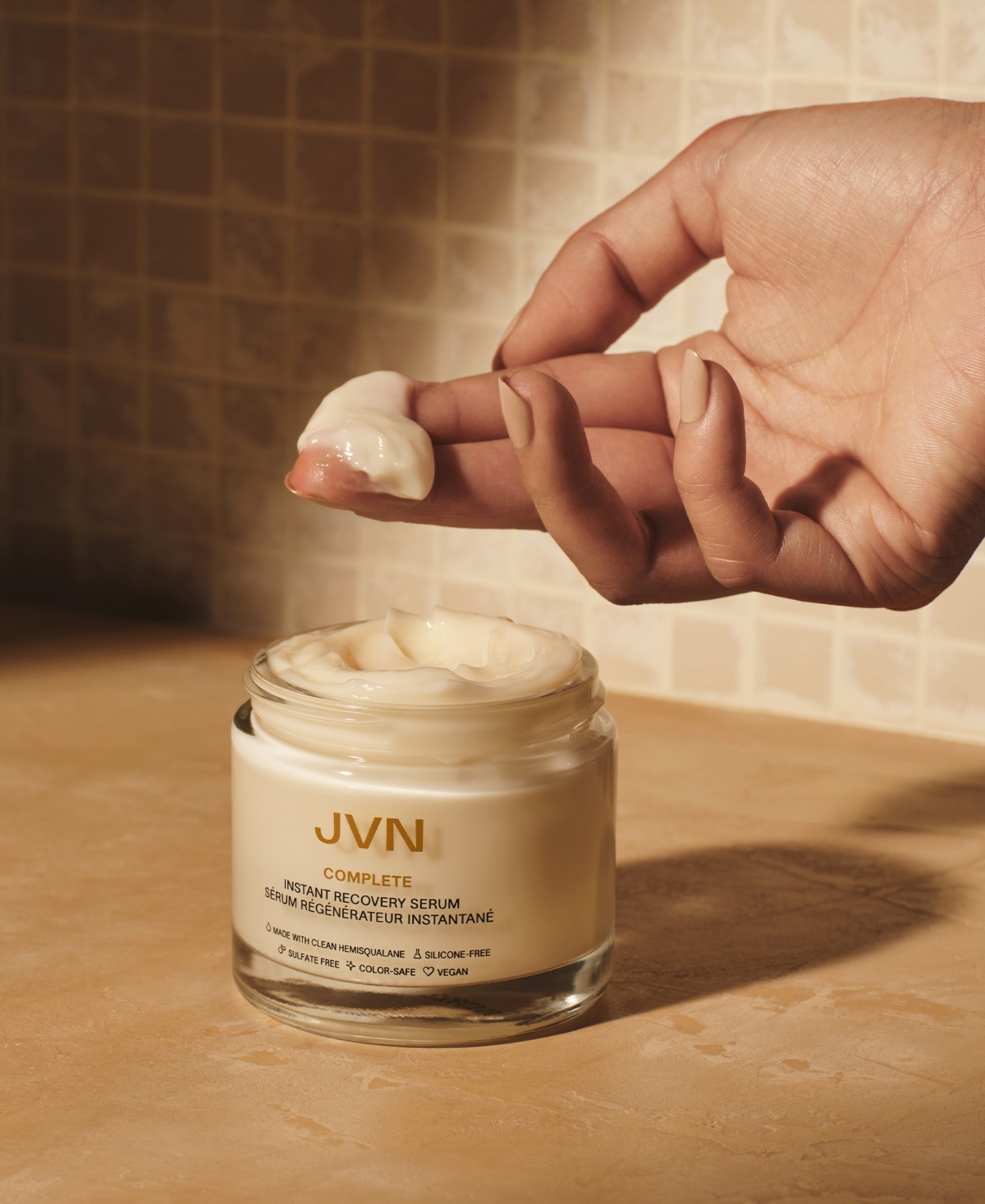 Jvn Hair Complete Instant Recovery Serum, 3.4 Oz. In Transparent