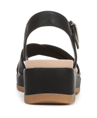 Women's Free Love Strappy Sandals