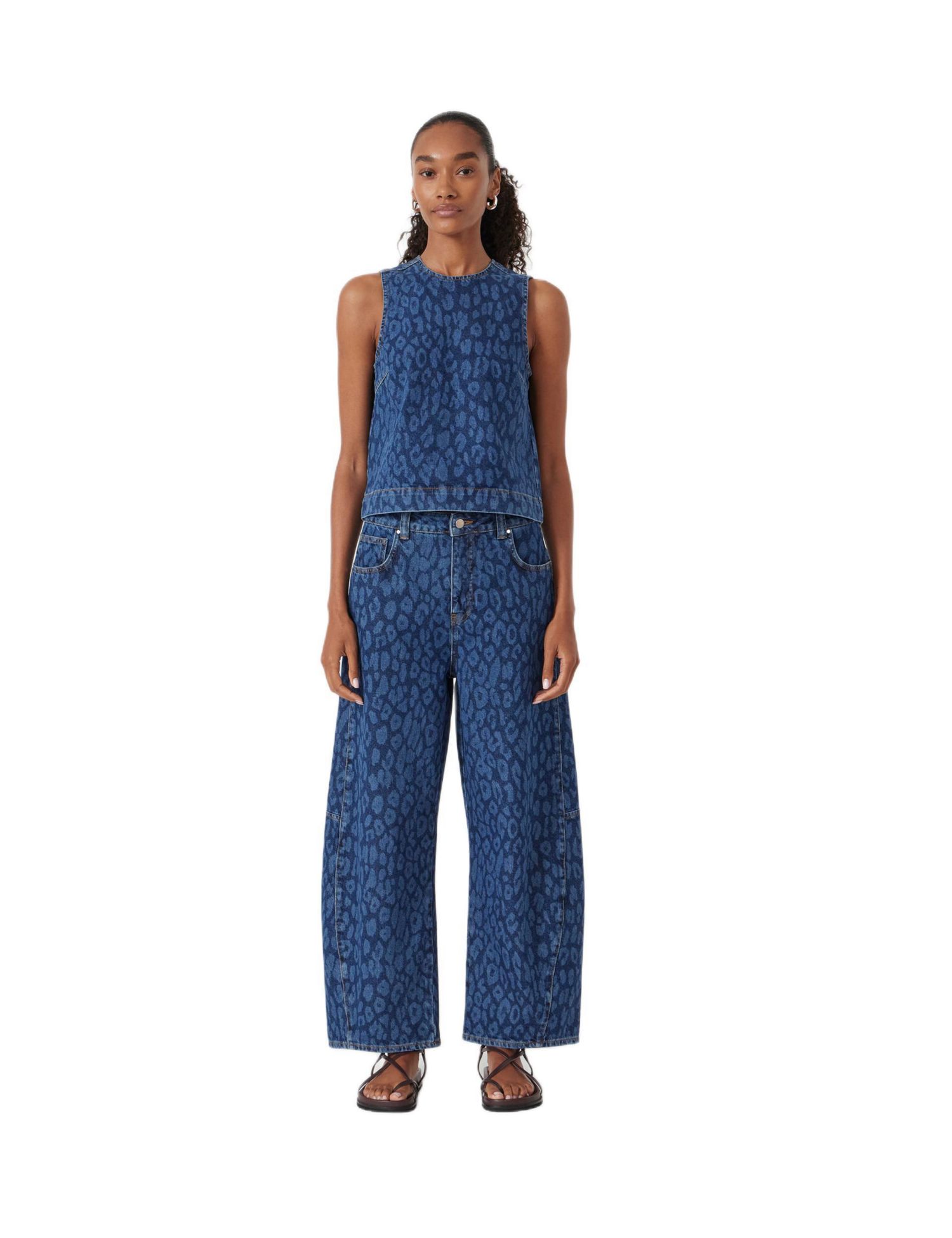 Women's Cropped Bree Horseshoe Barrel Leg Jeans