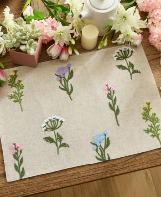 Nellie Embroidered Placemats, Set of 4