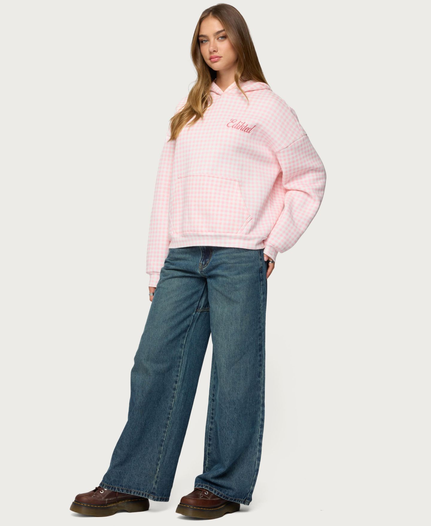 Женское худи Edikted Gingham Oversized, цвет: Розовый — фото 3