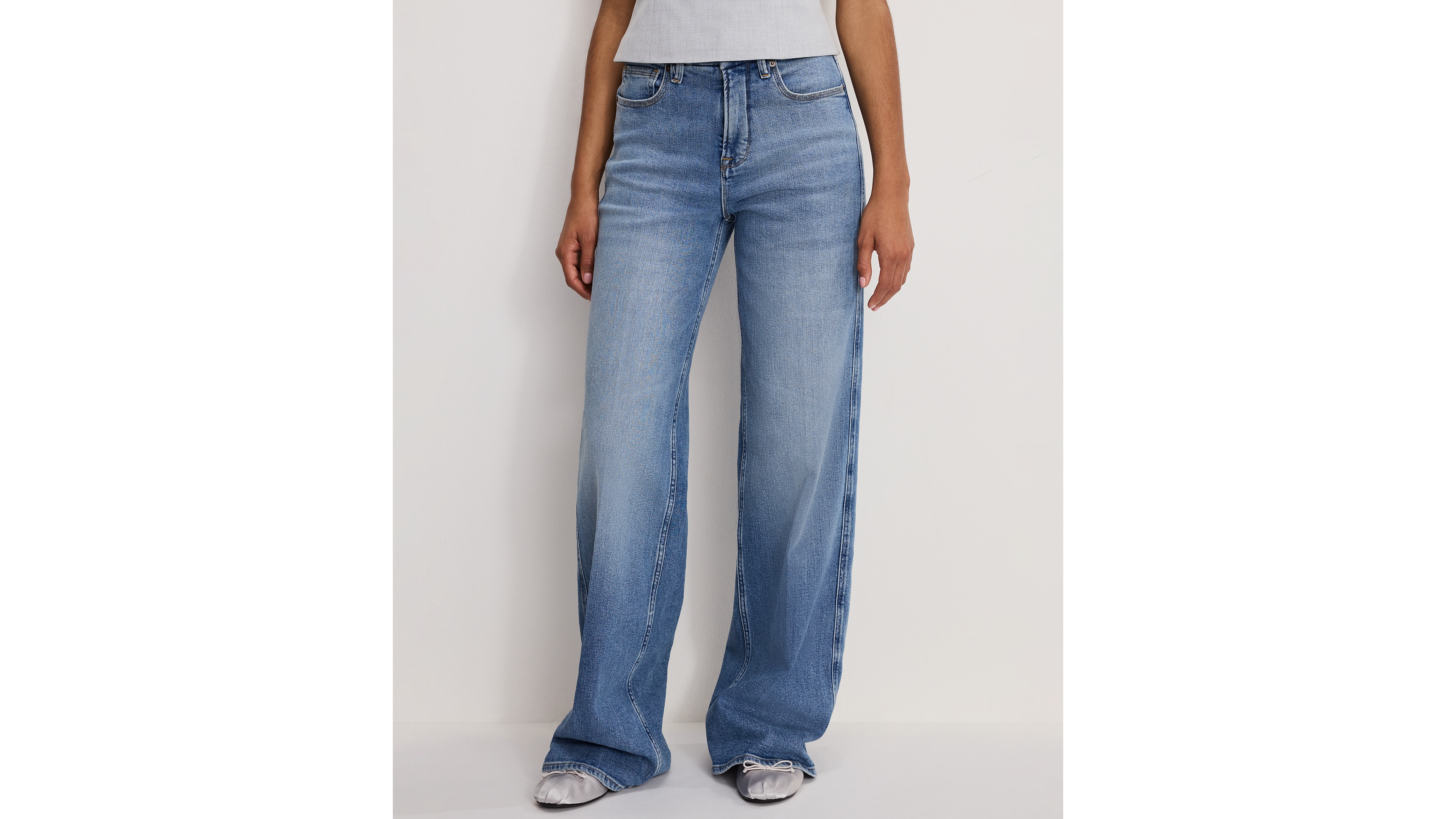 Good American Women's Skate Wide Leg Ankle Jeans