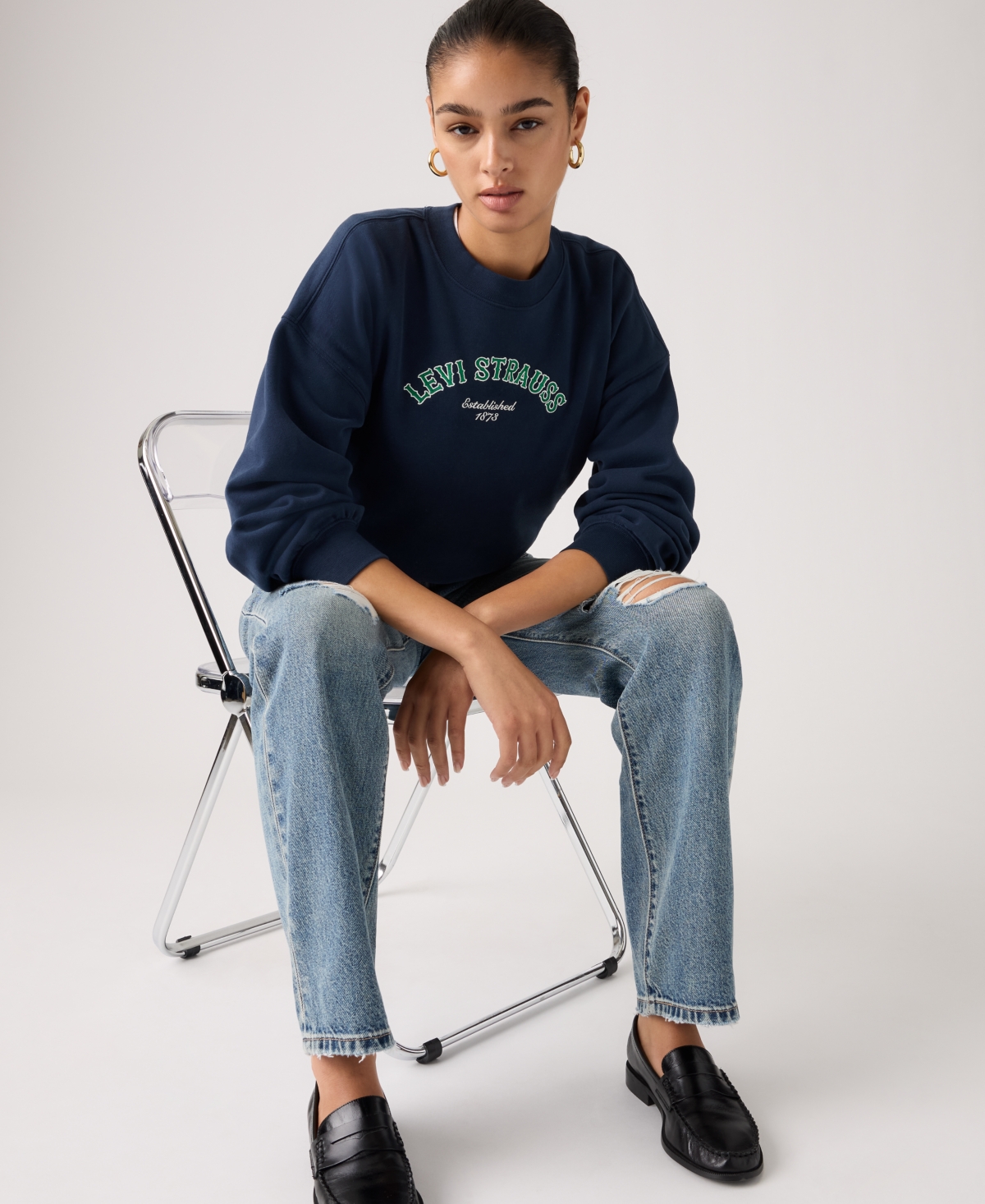 Levi's Juniors' Graphic Boxy Crew Neck Sweatshirt