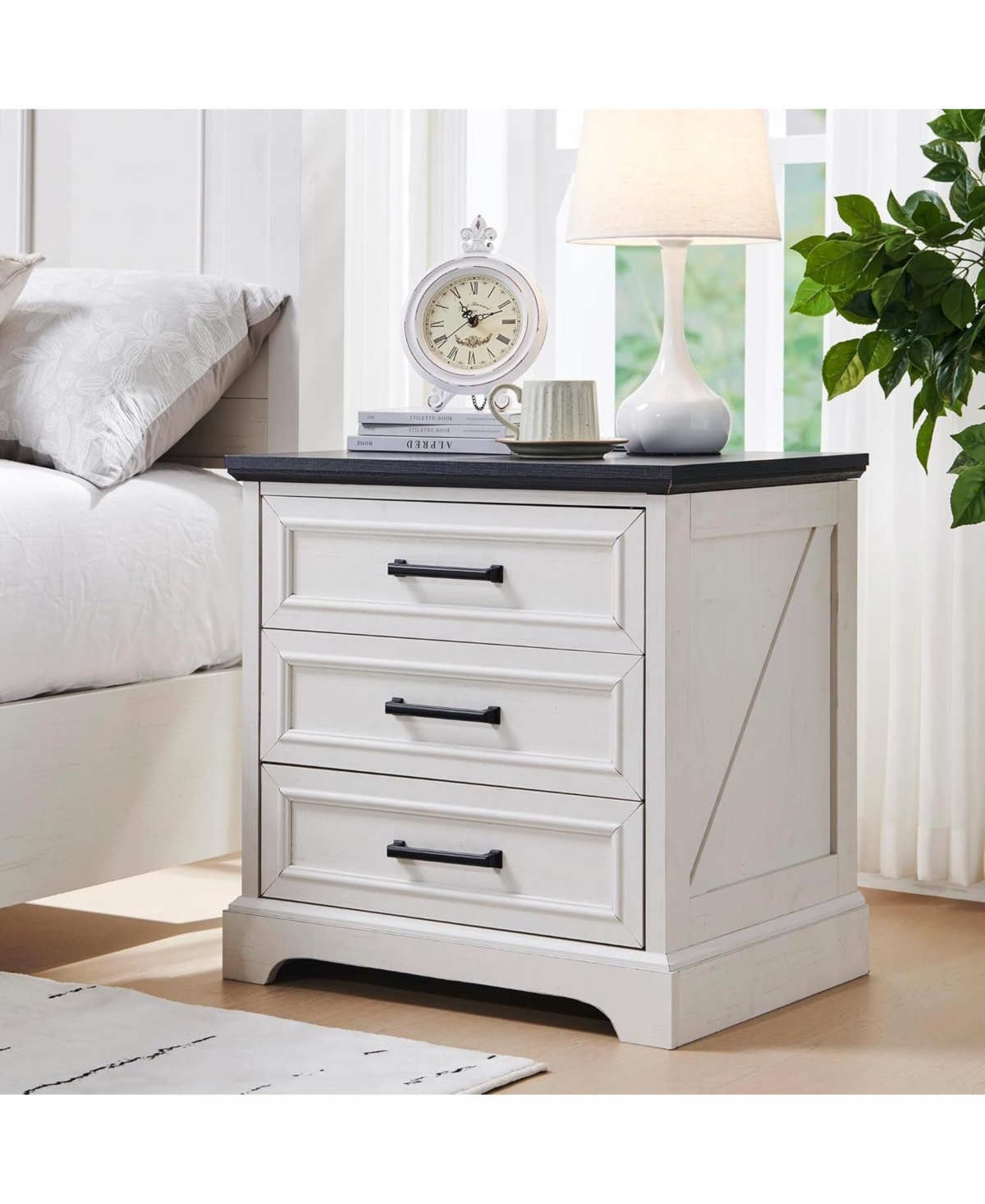 gaomon Farmhouse Nightstand Set of 2 with Charging Station,Rustic Wood Small Dresser, Off White